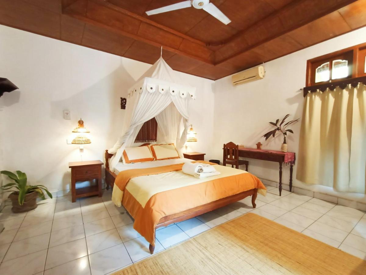 Binaria Museum Hotel Lovina  Exterior photo