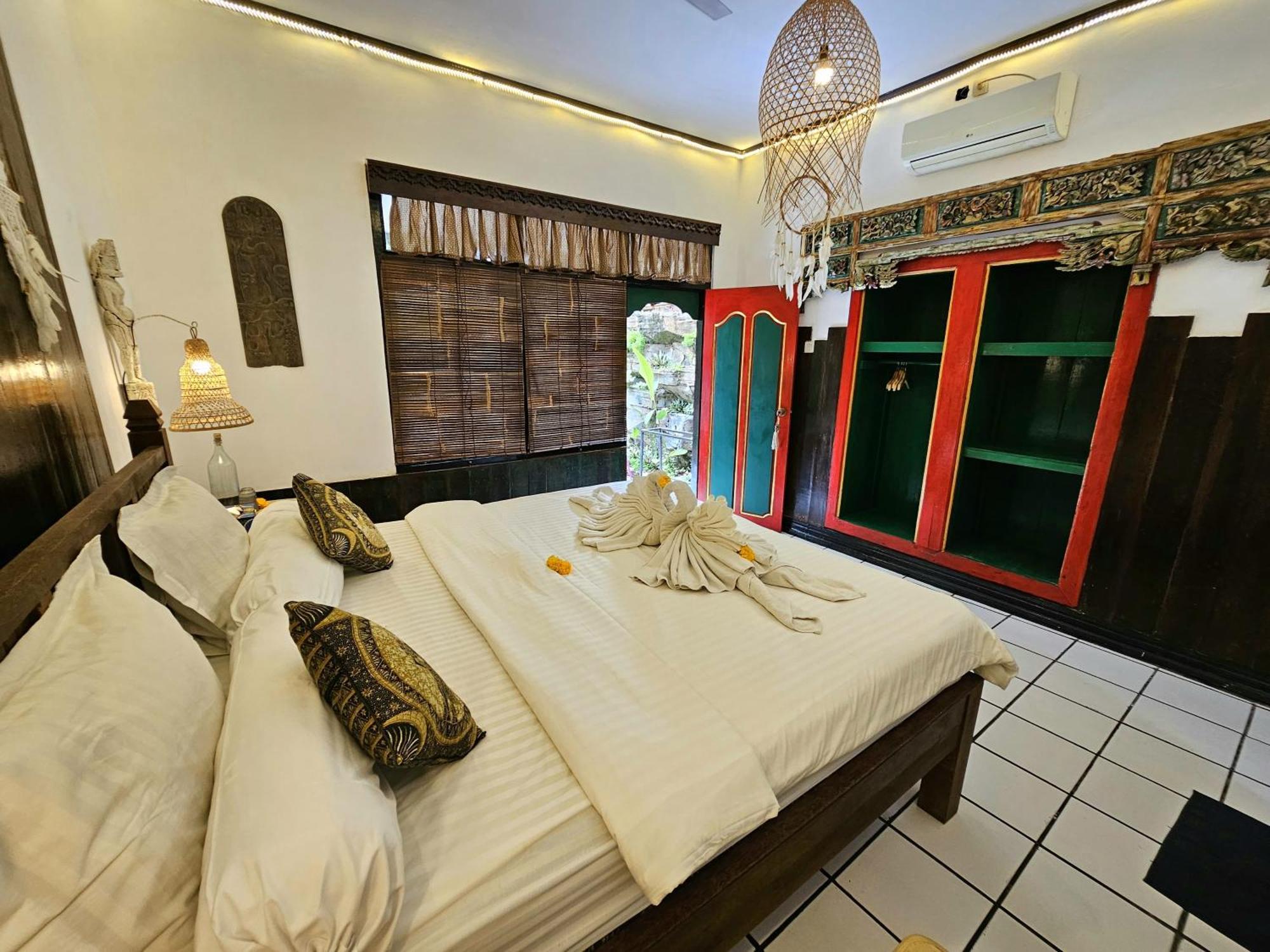 Binaria Museum Hotel Lovina  Exterior photo