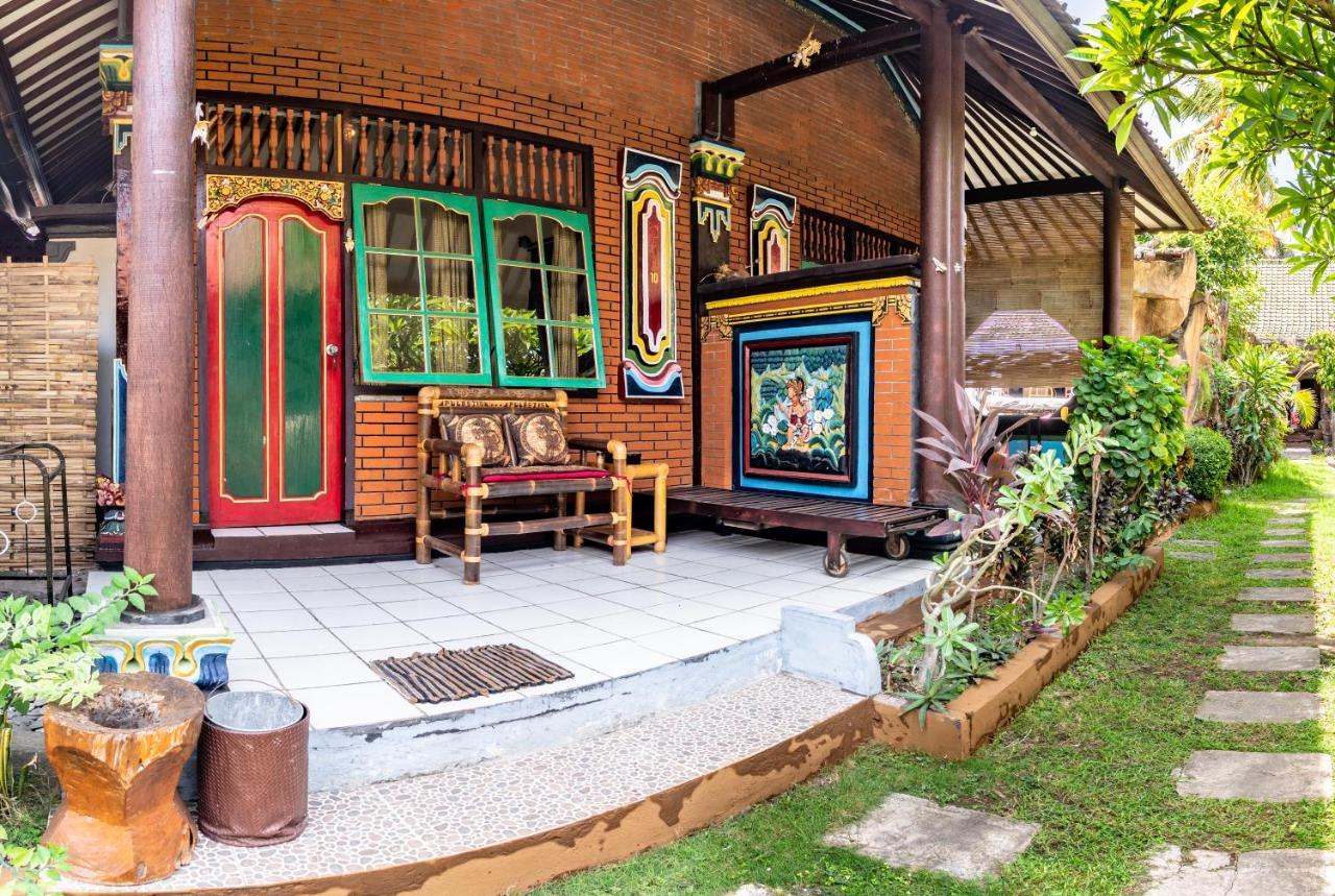 Binaria Museum Hotel Lovina  Exterior photo